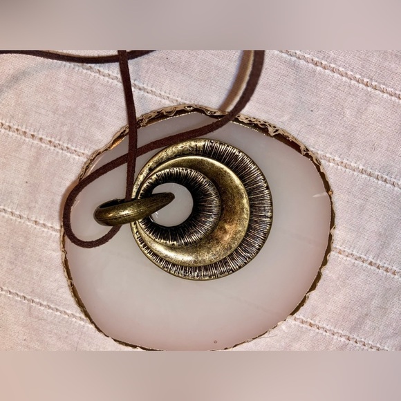 Y2K Long necklace with 3 rounded shaped‎ bronze circles pendants - Picture 3 of 8